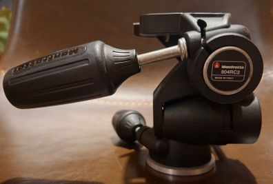 Manfrotto 804RC2 3-Way Pan and Tilt Tripod Head