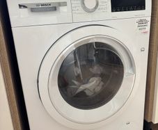 BOSCH washer dryer serie 4