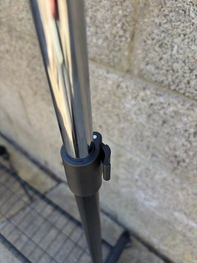 clothes rail