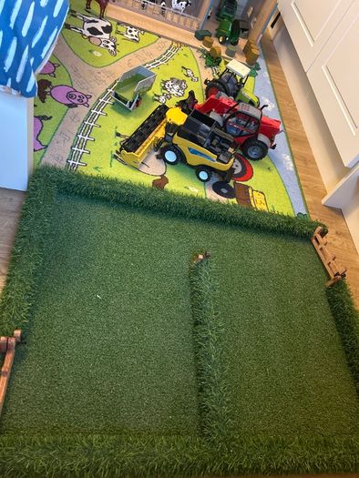 Farm Toys - Shed and Field