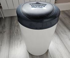 Tommee Tippee Simplee Sangenic Nappy Bin - Excellent Condition