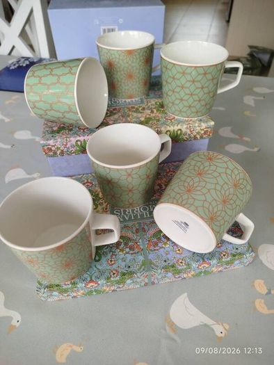 mugs