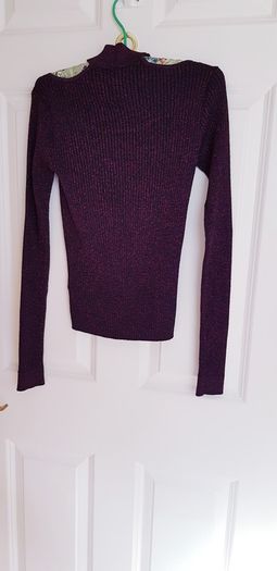 H&M Divided Jumper - Small