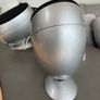 2 standing or wall mounted Kef speakers Image 3