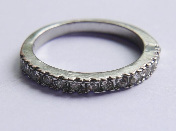 Vintage 925 Sterling Silver Eternity Ring with Clear Stones size M - 2,2g