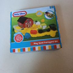 Little Tikes Play Sand & Farm Set.  Age  3+ Years. B.N.W.T