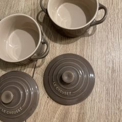 le Creuset mini casserole dishes Set of 2