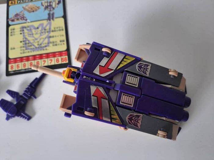 Transformers reissue Decepticon Blitzwing