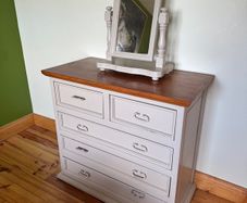 Lovely Chest of Drawers with Mirror