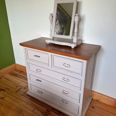 Lovely Chest of Drawers with Mirror