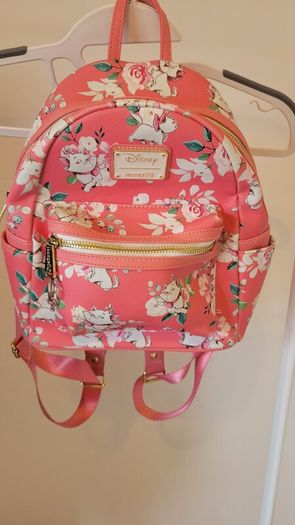 Lounge fly Disney Marie bag