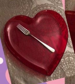 Heart plates x 20
