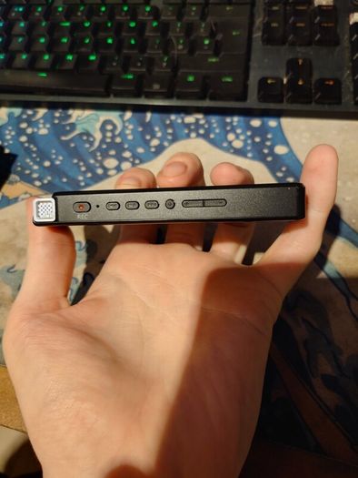 Innioasis r1 4gb voice recorder
