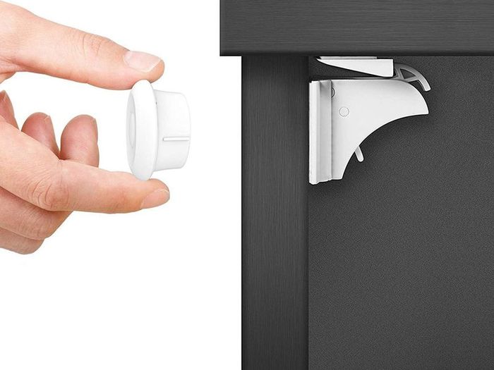 Child Safety Magnetic Cupboard Locks (10 Locks + 2 Keys), No Tools Or Screws Needed, Baby Safety Locks for Cabinets and Drawers