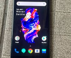One plus 5 8 gb Ram