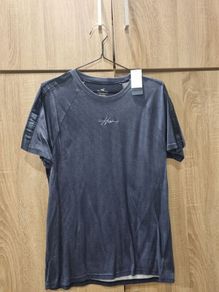 New Hollister T Shirt