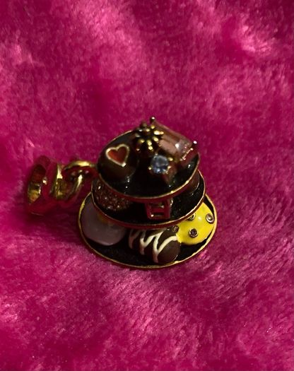 Juicy couture 3 tier dessert tray charm