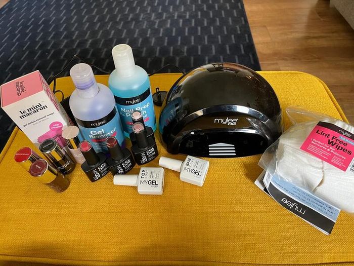Mylee Pro LED Gel Nail Manicure Kit + Le Mini Macaron Polishes