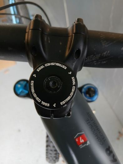 cube stereo mountain bike