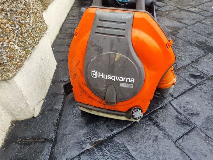husqvarna  blower untested
