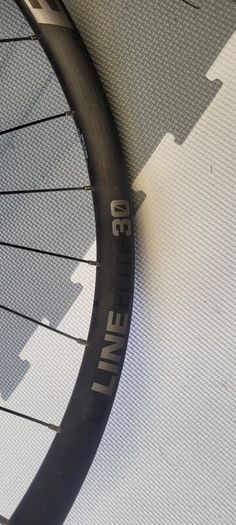 Bontrager Line Comp 30 Rear Wheel