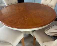 Round table