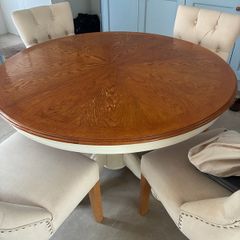 Round table