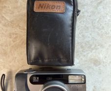 Vintage Nikon 100M 600 AF
