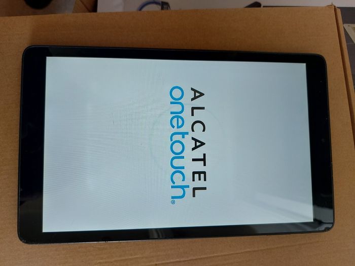 ALCATEL One Touch, PIXI 3 (10 Generation), Model 8079,  8GB, in excellent condition