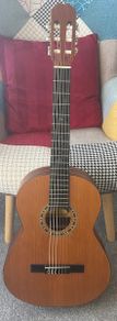 Classical Guitar 4/4 Size
