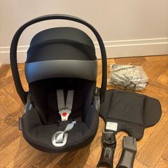 Cybex Cloud Z i-Size Newborn Infant Car Seat black excellent condition - sunshade raincover adapters