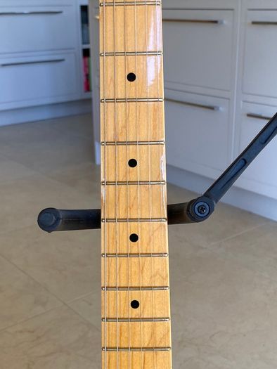 Fender 52 Telecaster American Vintage Reissue Limited Edition FSR. Albert Lee signature on back of headstock.