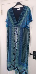 Dress maxi worn once size 18