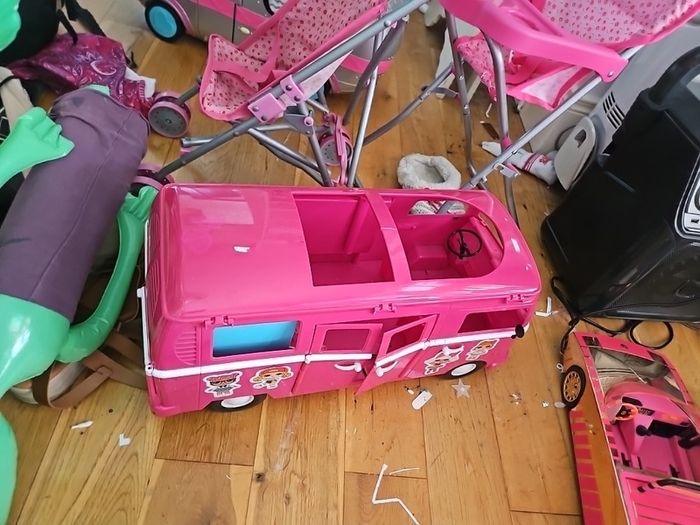 omg doll house