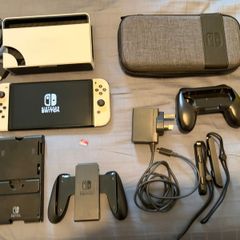 Nintendo Switch Oled Console + 200gb SD Card