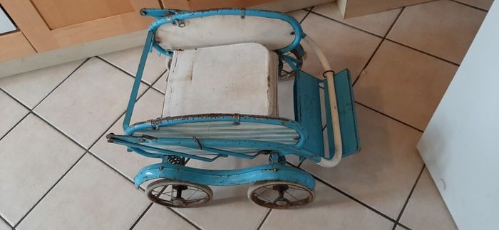 Vintage ' Walker ' Buggy ,approx 1950's/ early 60s