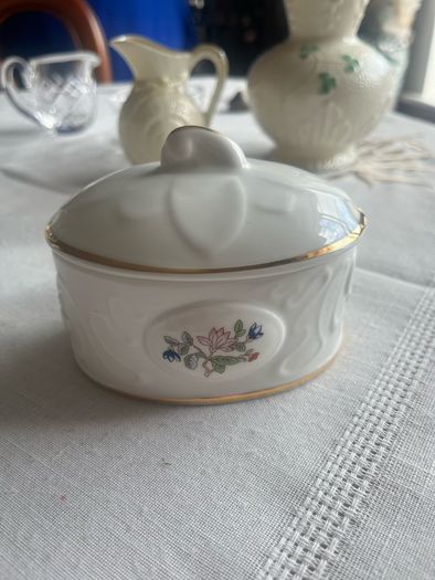 Royal Tara fine bone china trinket box