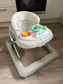 Babylo easy up baby walker