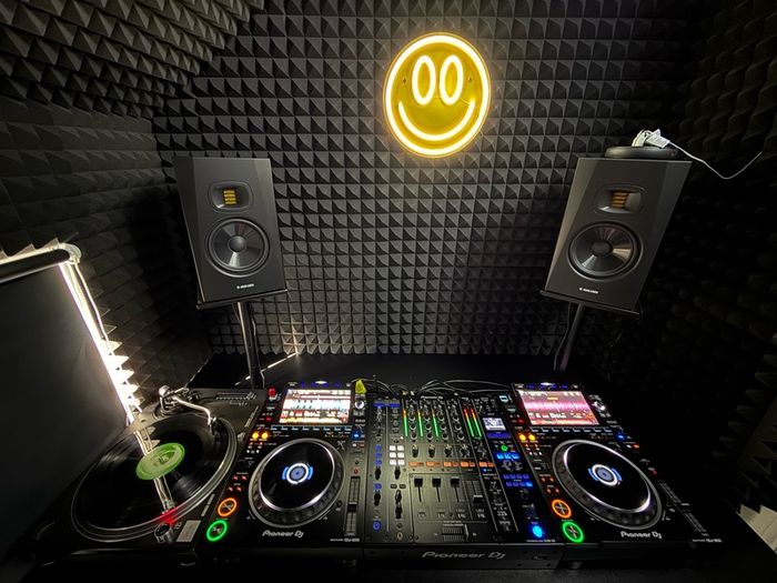 DJ Studio Hire now available in Kildare!
