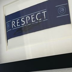signed Steven Gerrard armband