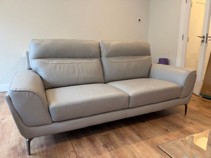 Light grey leather sofa set - 3-seater and 2-seater
