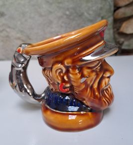 Fisherman creamer