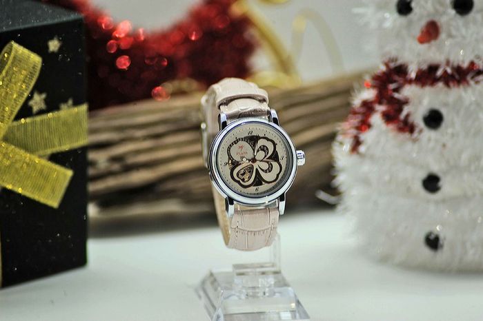 Watch Automatic R'Laith  Female