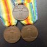 One sold.Italy 1915-1918.Victory Medals.Three Variants.First World War. Image 4