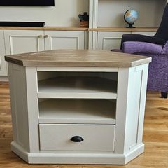 Corner TV Unit (Oak)
