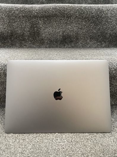 Apple Macbook Pro Retina 15.4 2020 256gb Ssd Ms Office 16gb Ram 2.6ghz 6-core I7 Pro 555x
