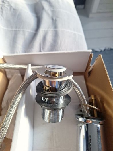 Final Reduction Deva Adore Mono Basin Mixer with Clicker waste New in box