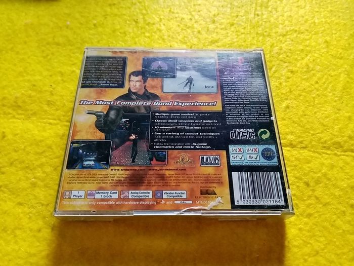 007 Tomorrow never dies PlayStation 1 Ps1 PlayStation 2 ps2 games Original Pal version