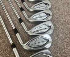 Mizuno JPX 900 Hot Metal Irons