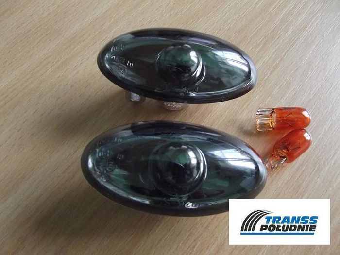 Smoked Side Light Repeater Indicators Set Peugeot 1007 206 + 307 407 607 Partner